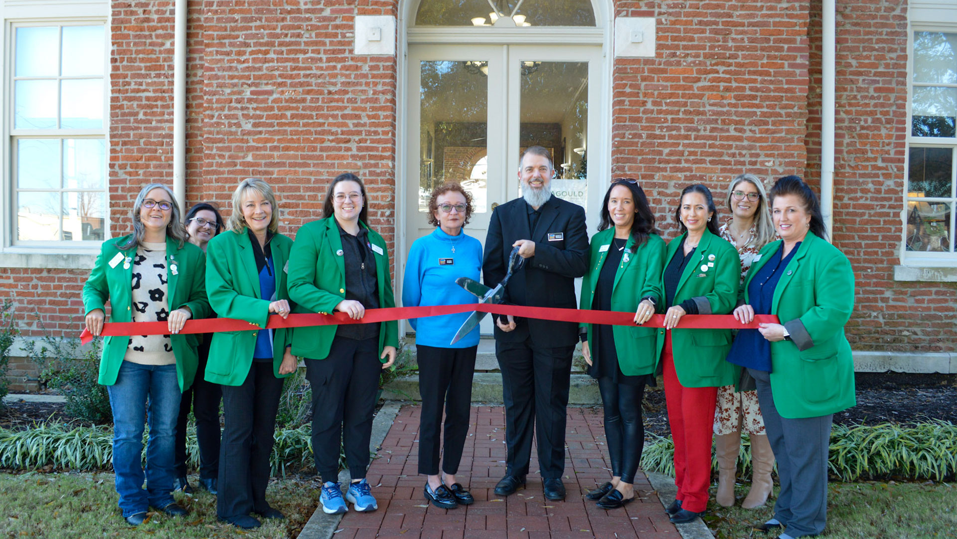 Chamber hosted Ribbon Cutting!