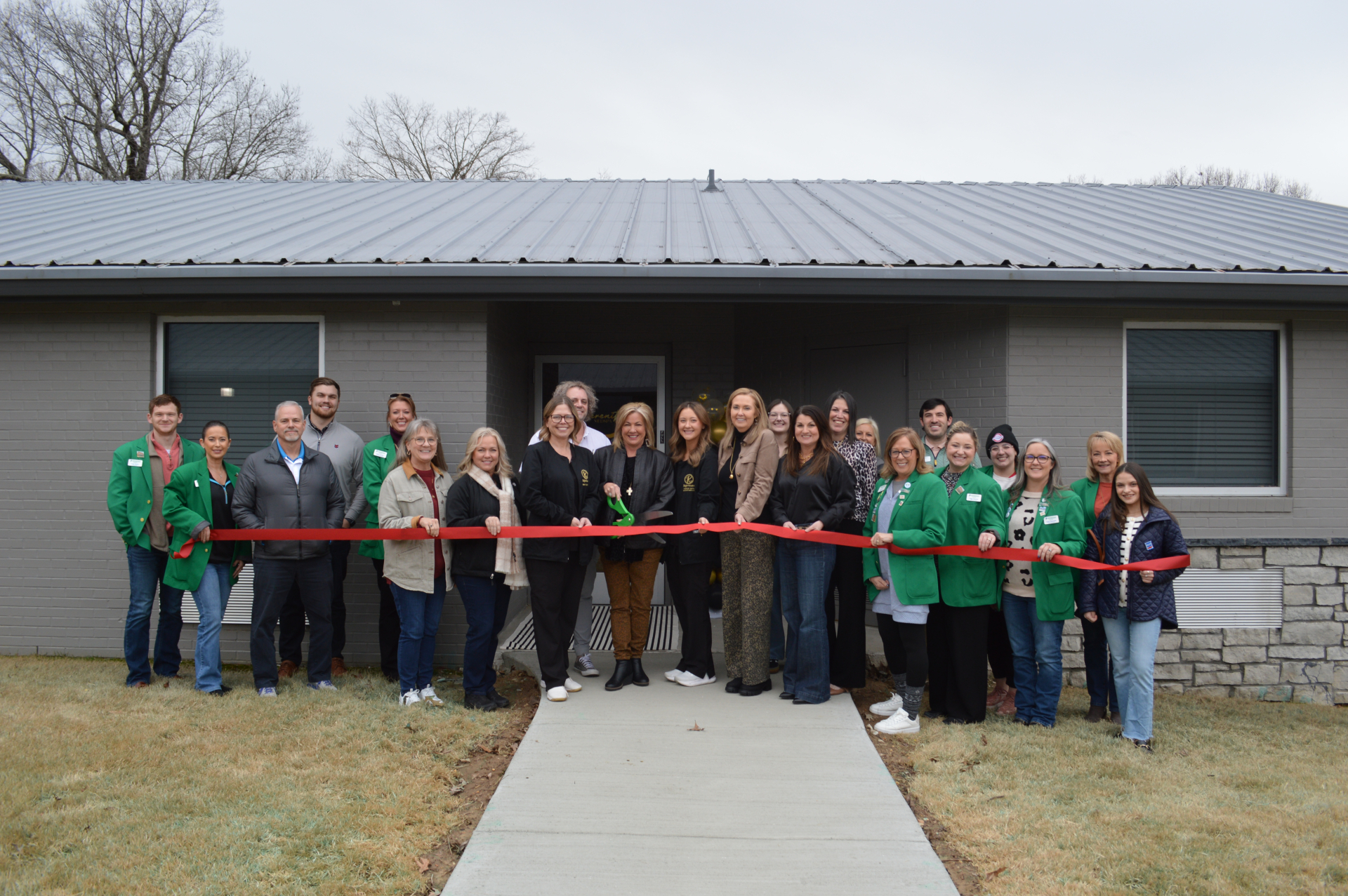 Serenity Med Spa Cuts a Ribbon!
